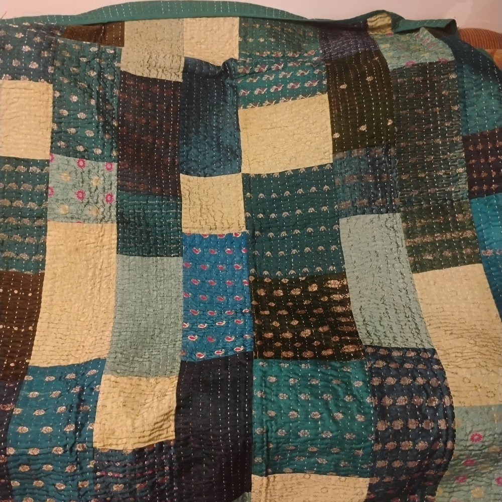 Elegant Patchwork Quilt in Teal and Brown